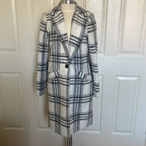 Rachel Zoe Size Small Black and White Plaid Coat